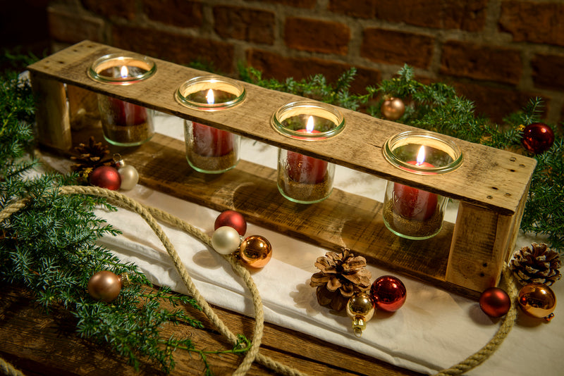 Teelichthalter Jona Gold mit vier Gläsern und Tau zur Adventszeit